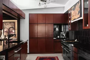 2401 Jarratt Ave, Austin, TX 78703 - Photo 15