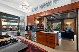 2401 Jarratt Ave, Austin, TX 78703 - Photo 13