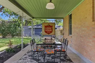 1215 W Live Oak St, Lockhart, TX 78644 - Photo 35