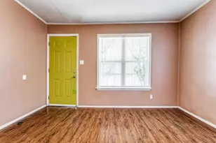 1136 Garland Ave, Austin, TX 78721 - Photo 5