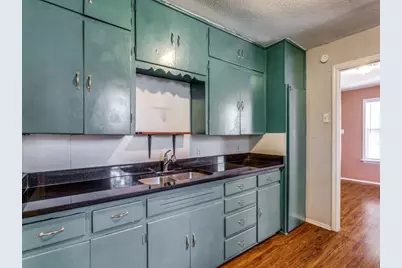 1136 Garland Avenue, Austin, TX 78721 - Photo 3