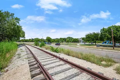 808A E 17th Street #16, Georgetown, TX 78626 - Photo 27