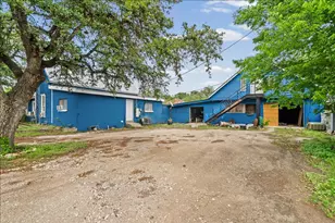 316 Mesquite St, Bertram, TX 78605 - Photo 23