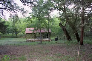 555 Hillsedge Rd, Wimberley, TX 78676 - Photo 17