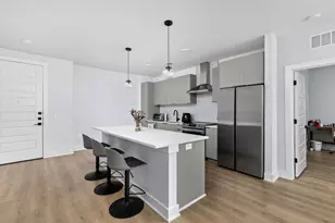 2500 Longview St, Austin, TX 78705 - Photo 5