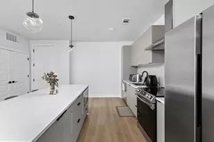 2500 Longview St, Austin, TX 78705 - Photo 9