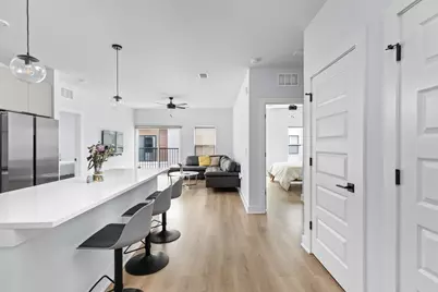 2500 Longview Street #405, Austin, TX 78705 - Photo 3