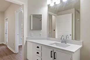 2320 Gracy Farms Ln, Austin, TX 78758 - Photo 17