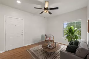 2320 Gracy Farms Ln, Austin, TX 78758 - Photo 7