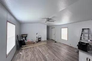 116 Guadalupe St, Bastrop, TX 78602 - Photo 5