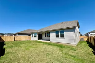 517 Banff Dr, Kyle, TX 78640 - Photo 5