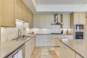 27107 Waterfall Hill Pkwy, Spicewood, TX 78669 - Photo 9