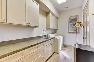 27107 Waterfall Hill Pkwy, Spicewood, TX 78669 - Photo 19