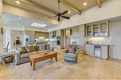 27107 Waterfall Hill Parkway, Spicewood, TX 78669 - Photo 11