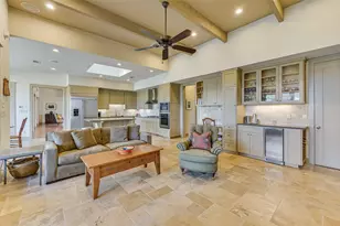 27107 Waterfall Hill Pkwy, Spicewood, TX 78669 - Photo 11