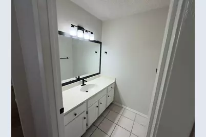 12105 Missel Thrush Court, Austin, TX 78750 - Photo 17