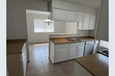 12105 Missel Thrush Court, Austin, TX 78750 - Photo 7