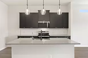 17512 Torneo Dr, Round Rock, TX 78664 - Photo 5