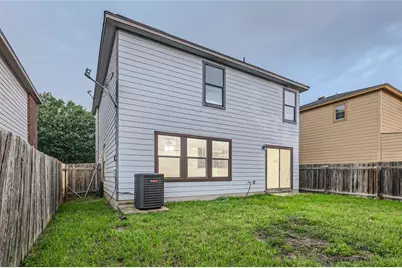5521 SE Victory Gallop Drive, Del Valle, TX 78617 - Photo 11