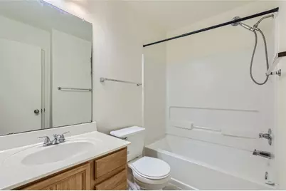 5521 SE Victory Gallop Drive, Del Valle, TX 78617 - Photo 9