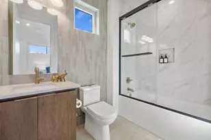 900 S 2nd St, Austin, TX 78704 - Photo 23