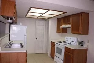 9406 Kempler Dr, Austin, TX 78748 - Photo 3