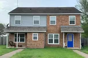 306 Anderson St, Smithville, TX 78957 - Photo 1