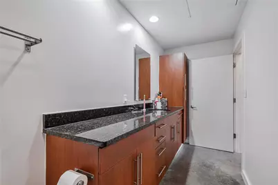 2124 E 6th Street #305, Austin, TX 78702 - Photo 19