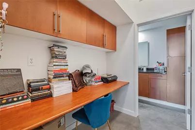 2124 E 6th Street #305, Austin, TX 78702 - Photo 13