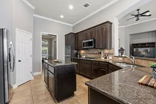 10013 Palmbrook Dr, Austin, TX 78717 - Photo 9