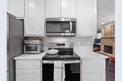 10103 Twin Lake Loop, Dripping Springs, TX 78620 - Photo 11