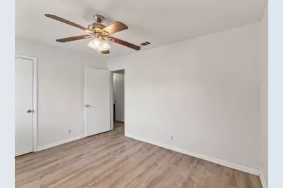 1402 Oak Meadows Cove, Round Rock, TX 78681 - Photo 11