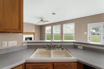 705 Princeton Drive, Pflugerville, TX 78660 - Photo 11