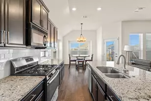 1229 Homer Ln, Round Rock, TX 78665 - Photo 9