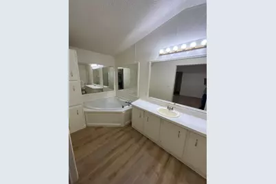 204 Overhill, Bastrop, TX 78602 - Photo 7