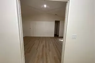 204 Overhill, Bastrop, TX 78602 - Photo 9