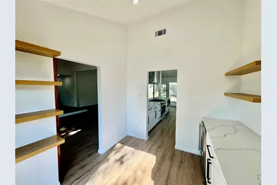 9506 Stonebridge Drive, Austin, TX 78758 - Photo 7