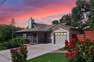 10500 W Lakeview Dr, Jonestown, TX 78645 - Photo 1