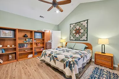 10500 W Lakeview Drive, Jonestown, TX 78645 - Photo 23