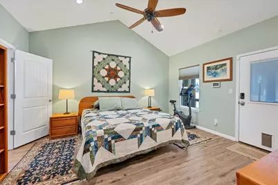 10500 W Lakeview Drive, Jonestown, TX 78645 - Photo 23
