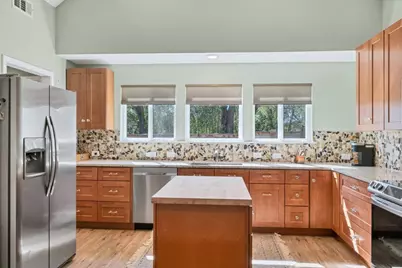 10500 W Lakeview Drive, Jonestown, TX 78645 - Photo 19
