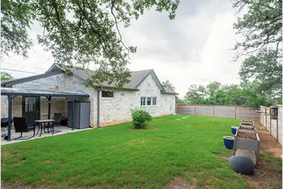 10500 W Lakeview Drive, Jonestown, TX 78645 - Photo 13