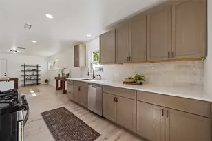 1201 Ridgehaven Dr, Austin, TX 78723 - Photo 19