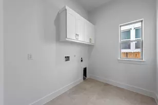 128 Ensberg Ln, Liberty Hill, TX 78642 - Photo 17