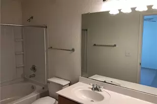 6912 Walkup Ln, Austin, TX 78747 - Photo 9