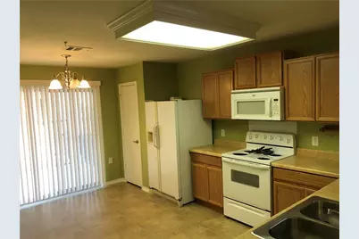6912 Walkup Lane, Austin, TX 78747 - Photo 11