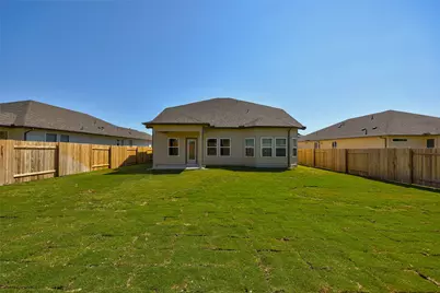 117 Fairmeadow Downs Drive, Hutto, TX 78634 - Photo 33