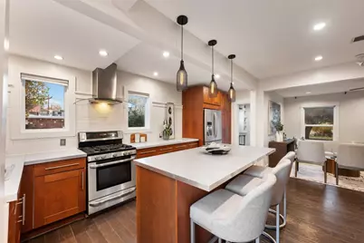 2204 Chestnut Avenue, Austin, TX 78722 - Photo 3