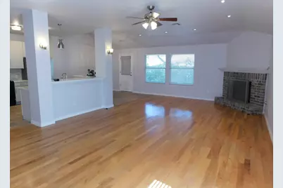 5812 Pecanwood Lane, Austin, TX 78749 - Photo 5