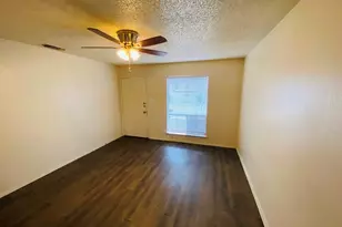 1710 Ledgewood Dr, Austin, TX 78758 - Photo 3